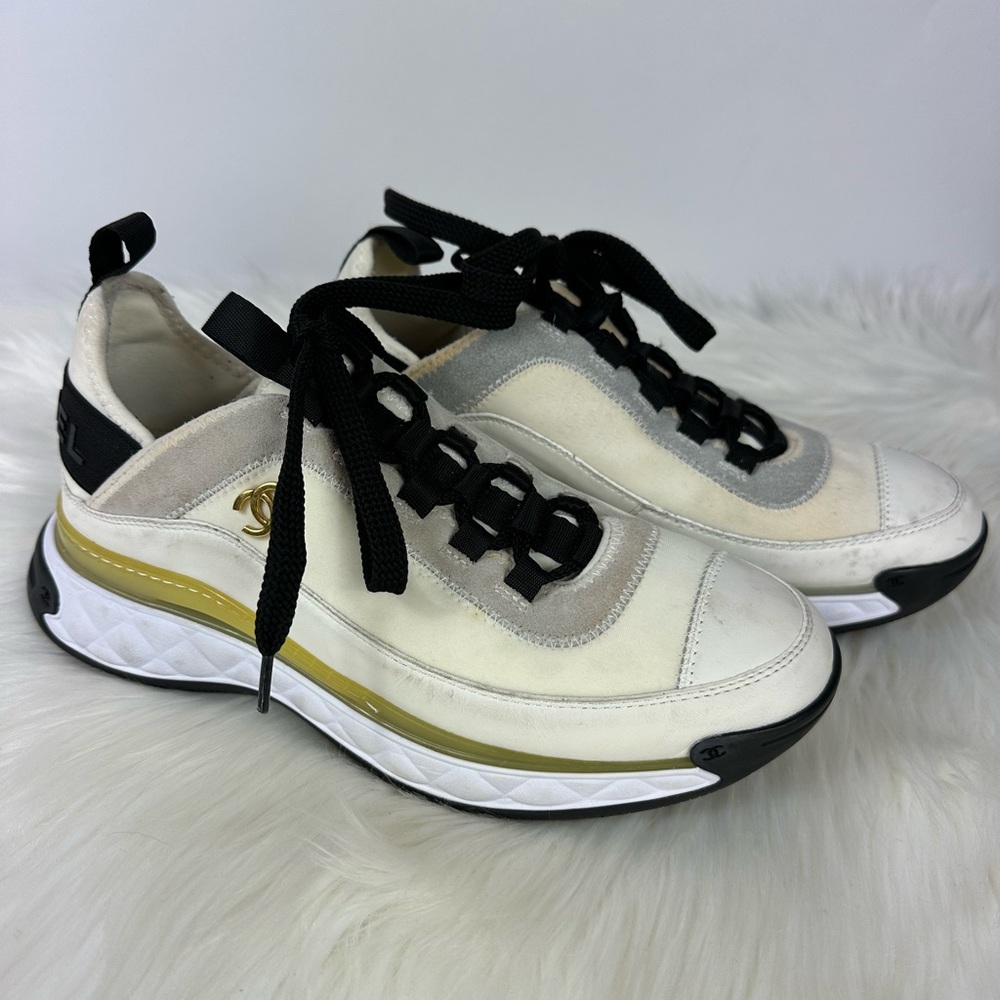 Chanel CC Cap Toe Logo Sneakers Sz 40